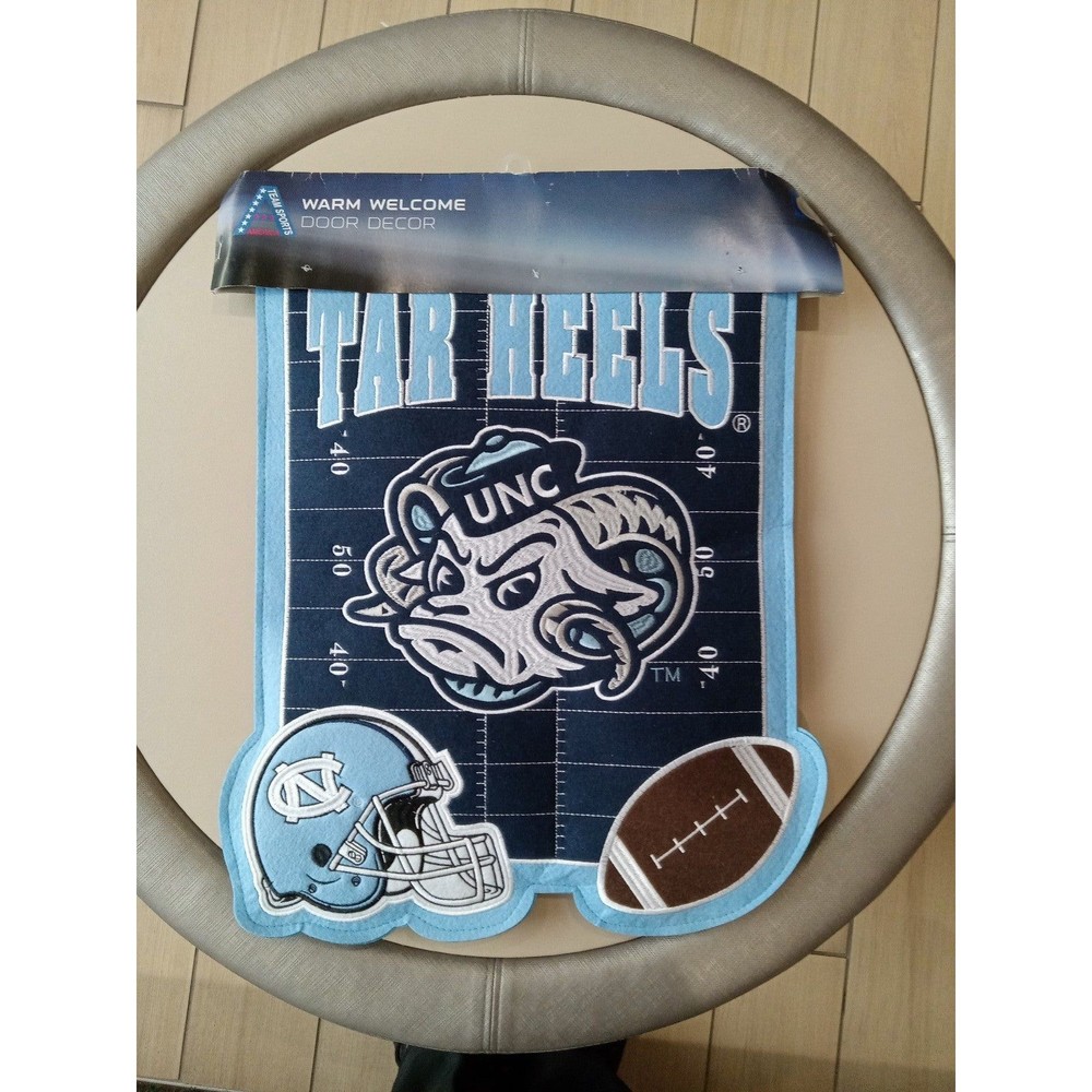 TAR HEELS DOOR DECOR